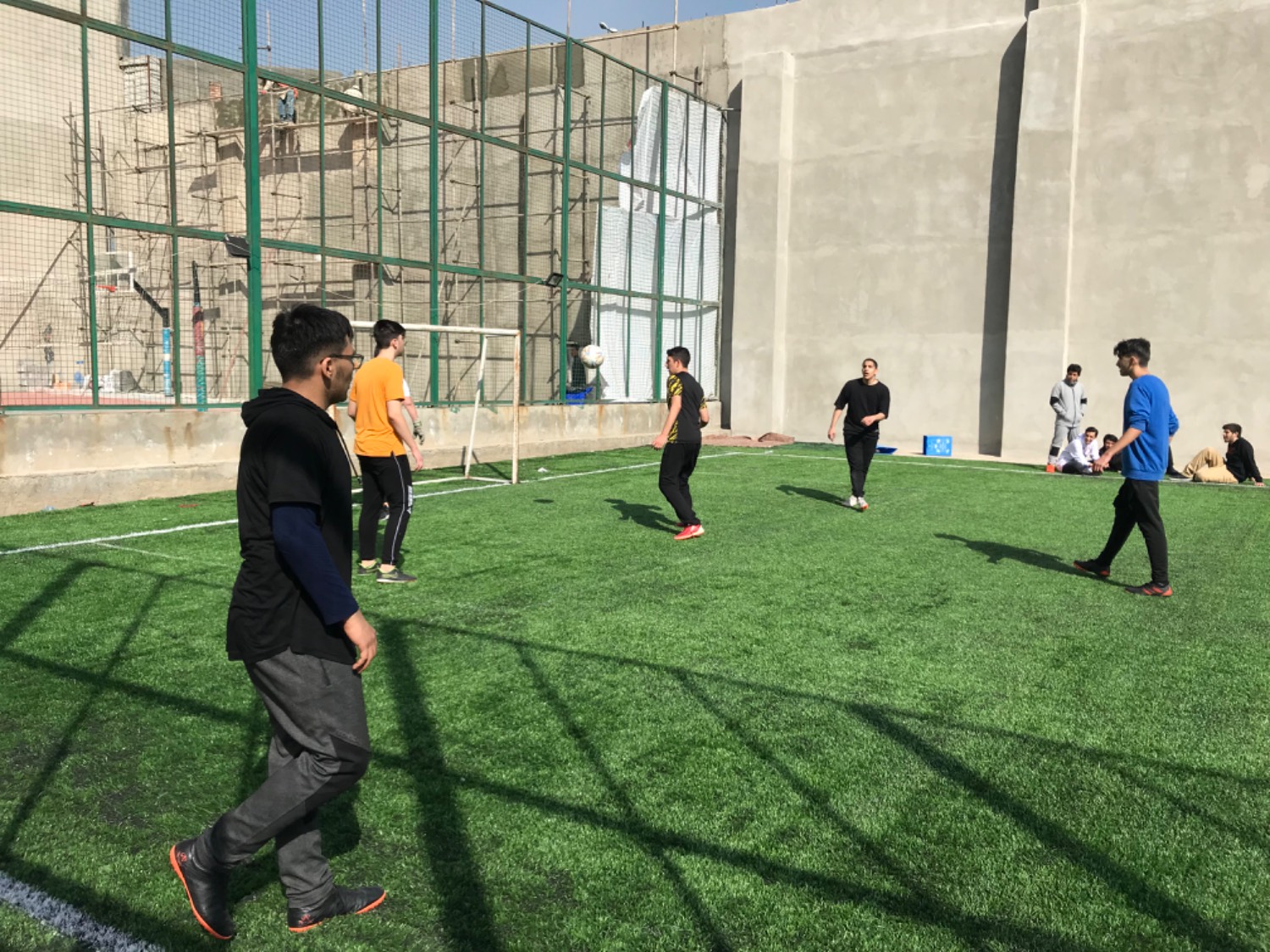 افتتاح و بهره برداری از زمین چمن دبیرستان واله چیتگر