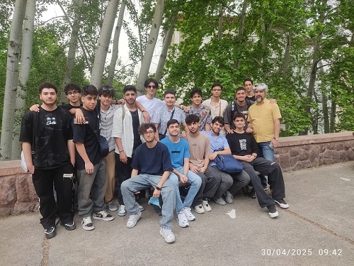 برگزاری اردوی بازدید از کاخ سعد آباد چهارشنبه دهم اردیبهشت هزار و چهارصد و چهار