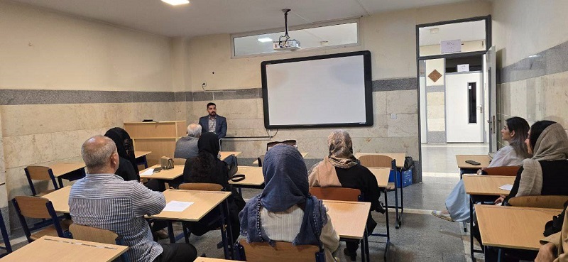 دیدار اولیا با دبیران دوره اول و دوم متوسطه آبان هزار و چهارصد و چهار