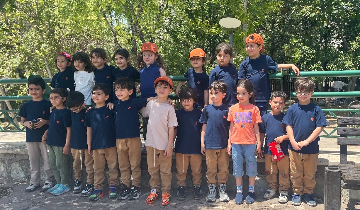 برگزاری دورهمی خانوادگی مرکز تخصصی پیش دبستانی واله در بوستان نهج البلاغه