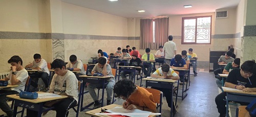 برگزاری آزمون پایان دوره تابستانی دبیرستان واله چیتگر